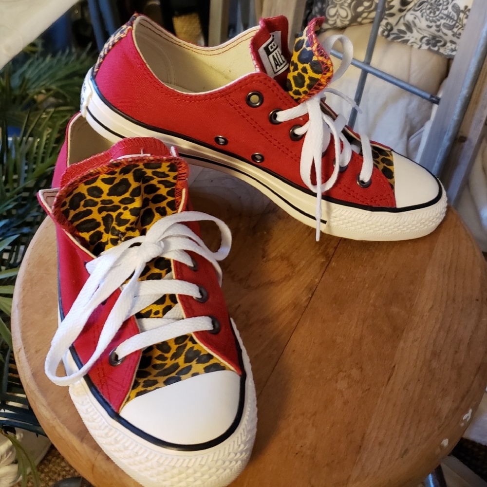 Converse All Star sz 8 Perfect!